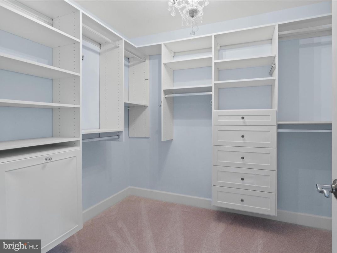 Interior, Walk-in Closets