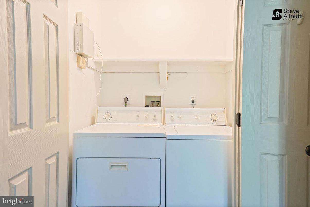 Interior, Utility Closets, Washer