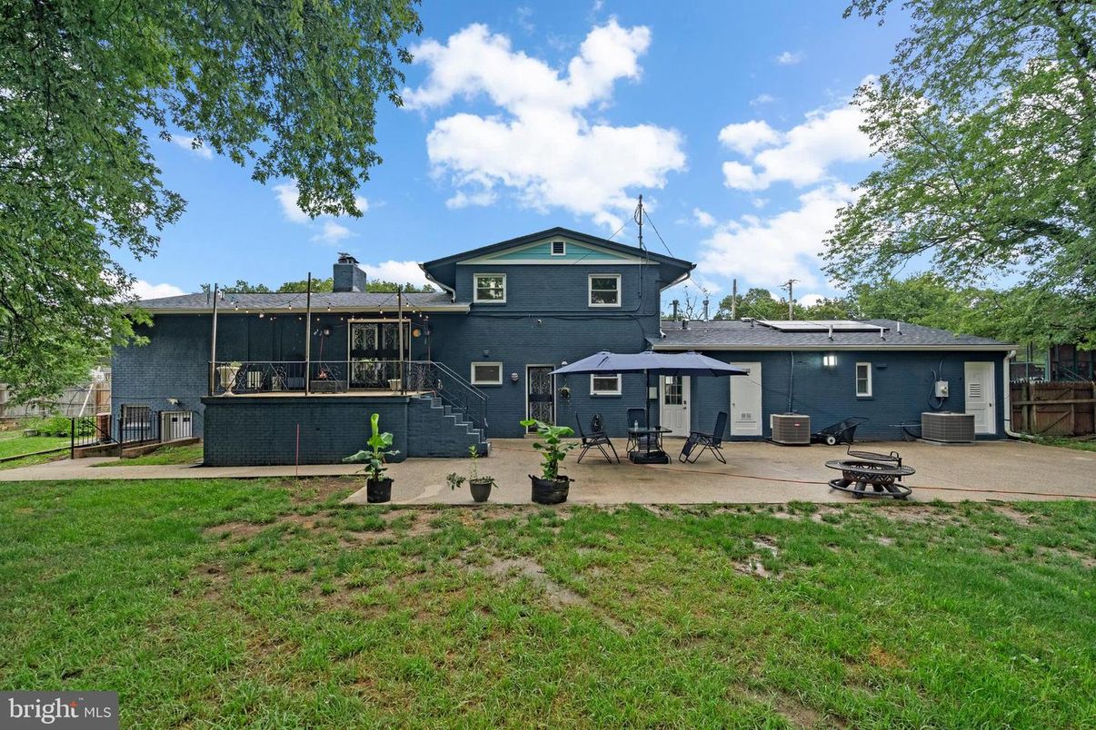 Backyard, Exterior, Solar Panels