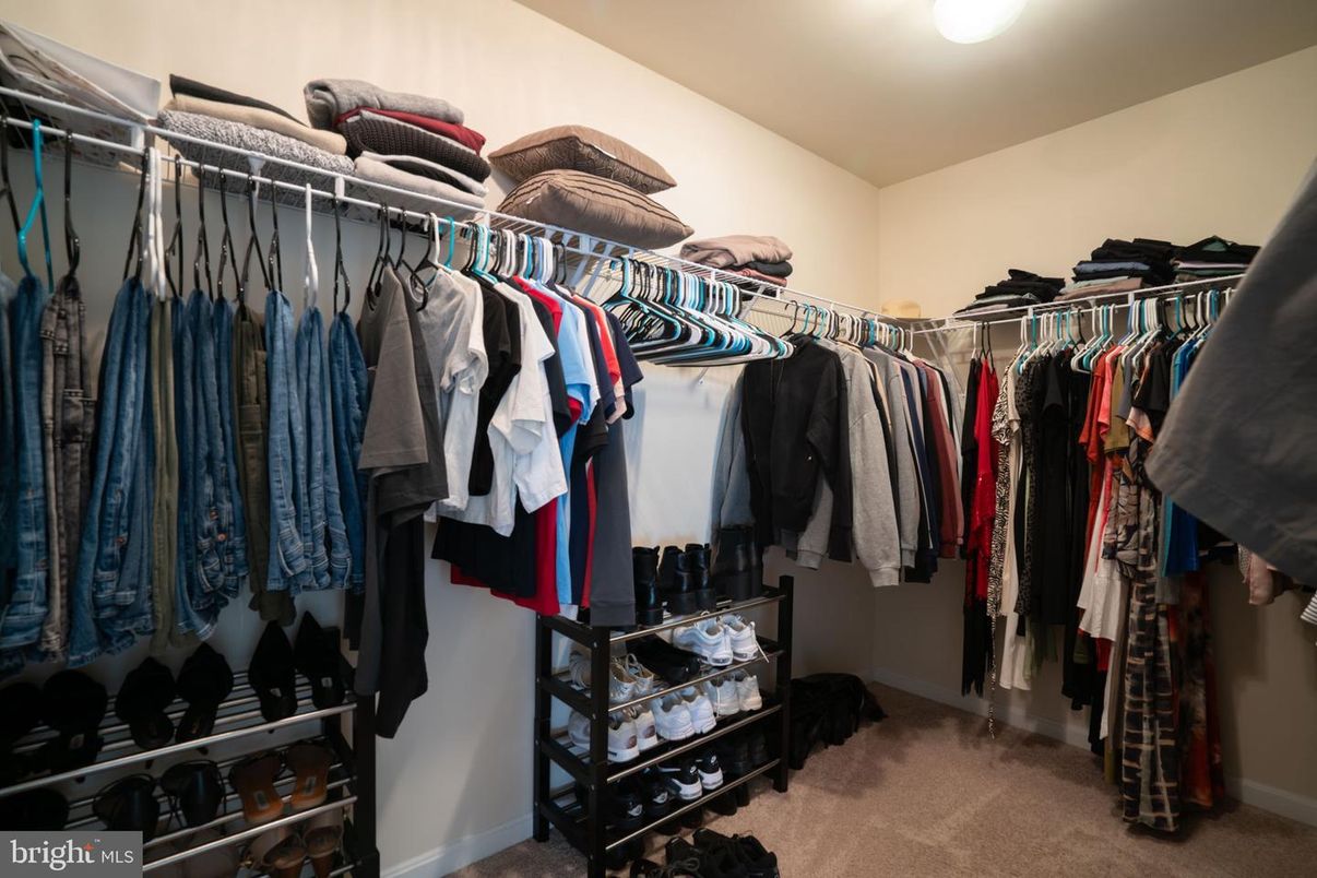 Interior, Walk-in Closets
