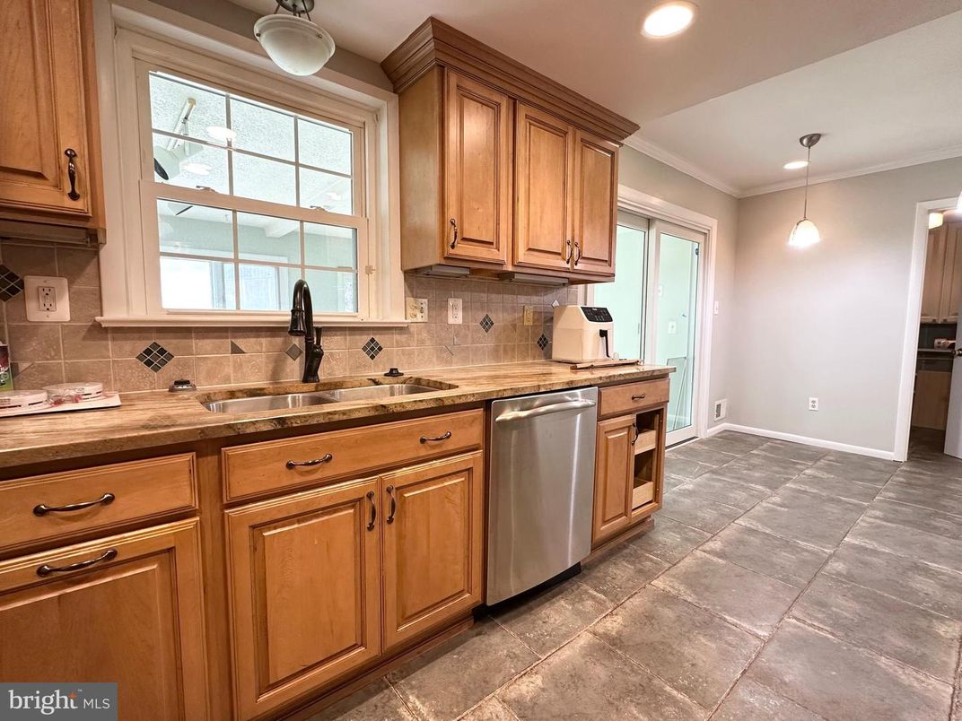 Interior, Kitchen, Pendant Lights, Recessed Lighting