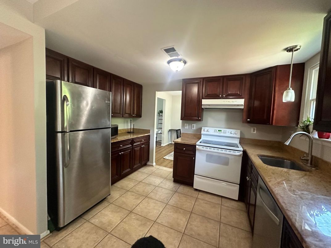 Interior, Kitchen, Pendant Lights