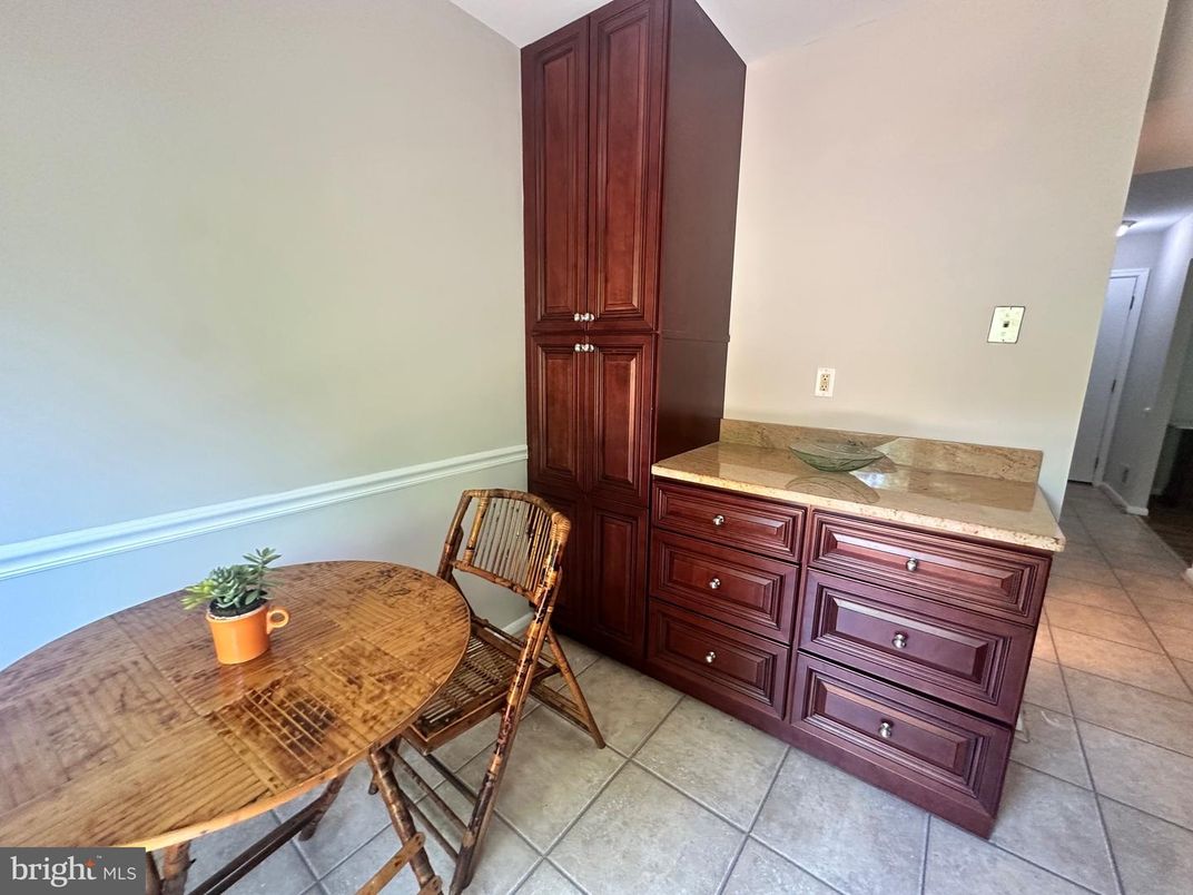 Dining room, Interior