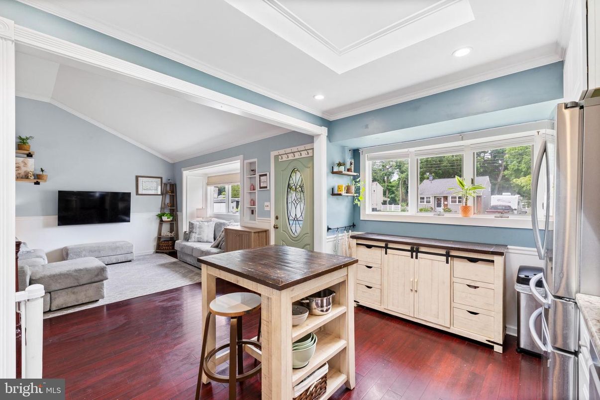 Interior, Kitchen, Living room, Recessed Lighting, Stainless Steel Appliances, Wood Texture Flooring