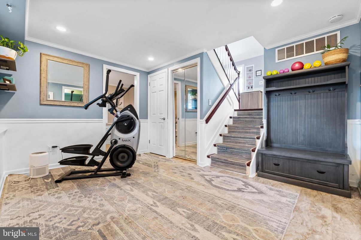 Fitness Equipment, Interior, Recessed Lighting