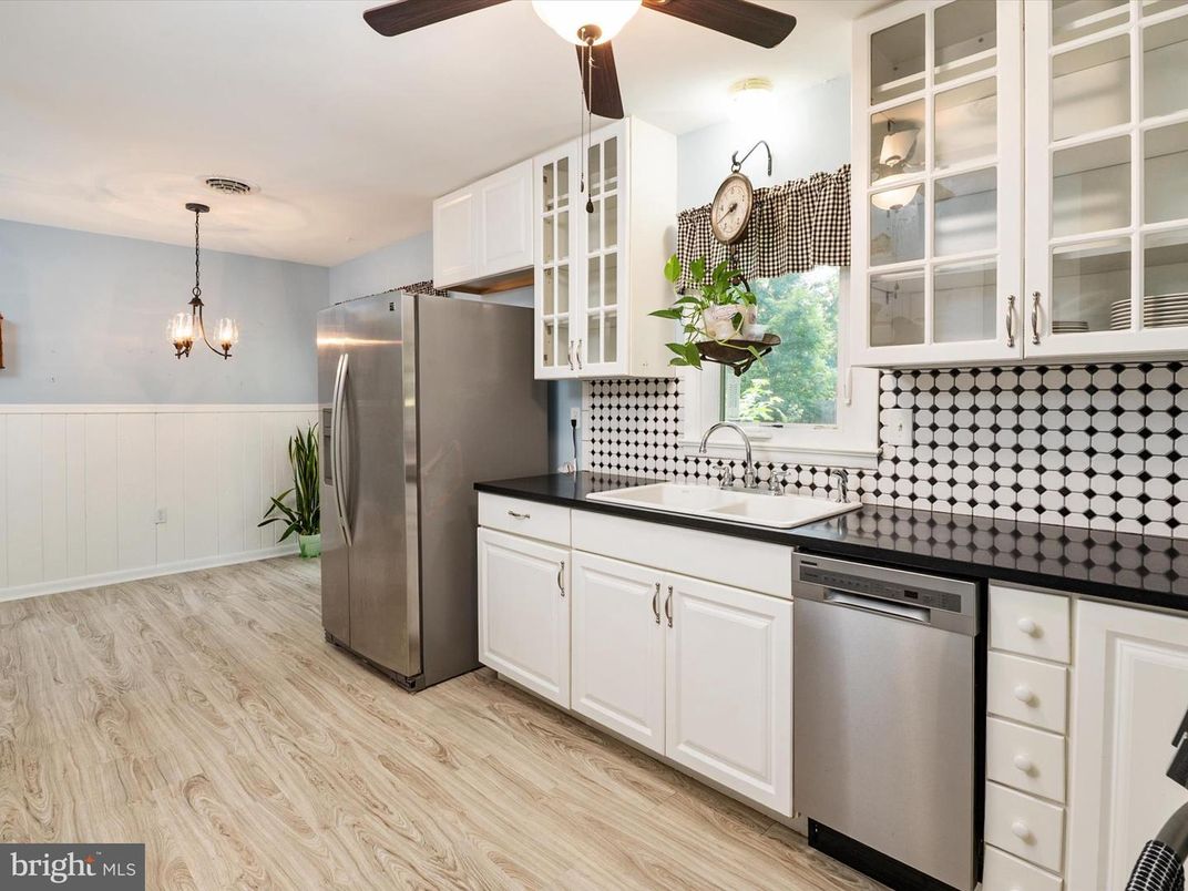 Interior, Kitchen, Pendant Lights, Stainless Steel Appliances, Wood Texture Flooring