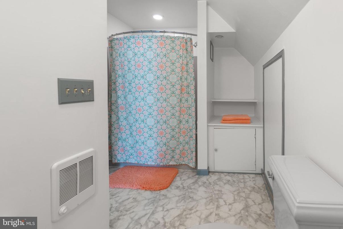 Interior, Marble, Recessed Lighting