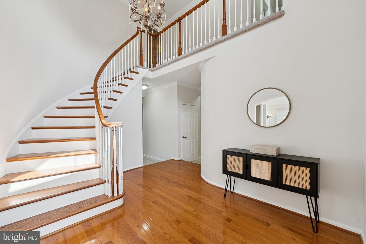 Chandelier, Interior, Wood Texture Flooring