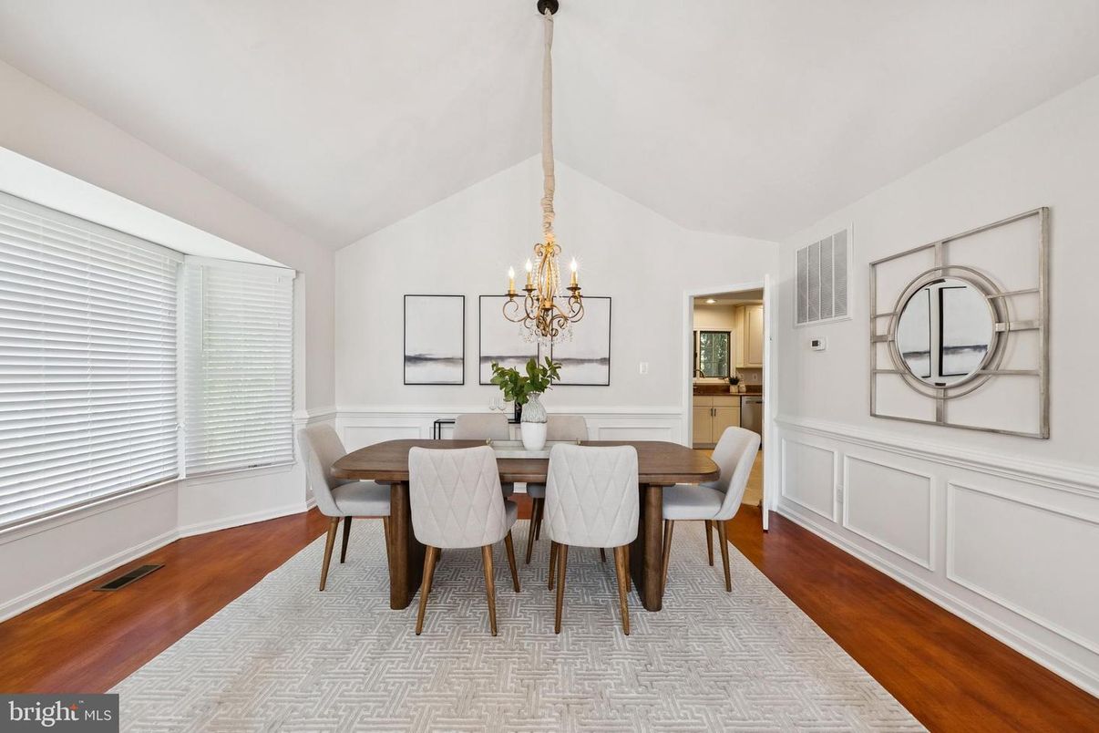 Chandelier, Dining room, Interior, Wood Texture Flooring