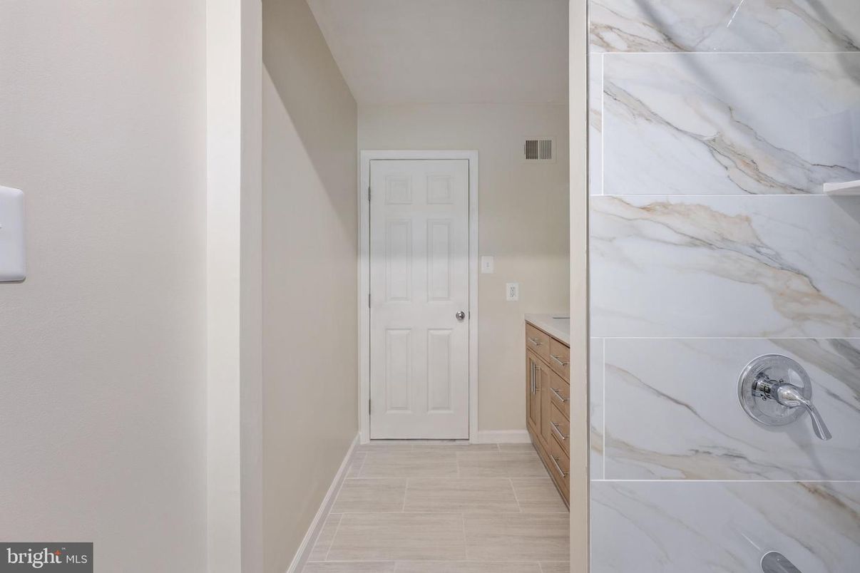 Bathroom, Interior, Marble Walls