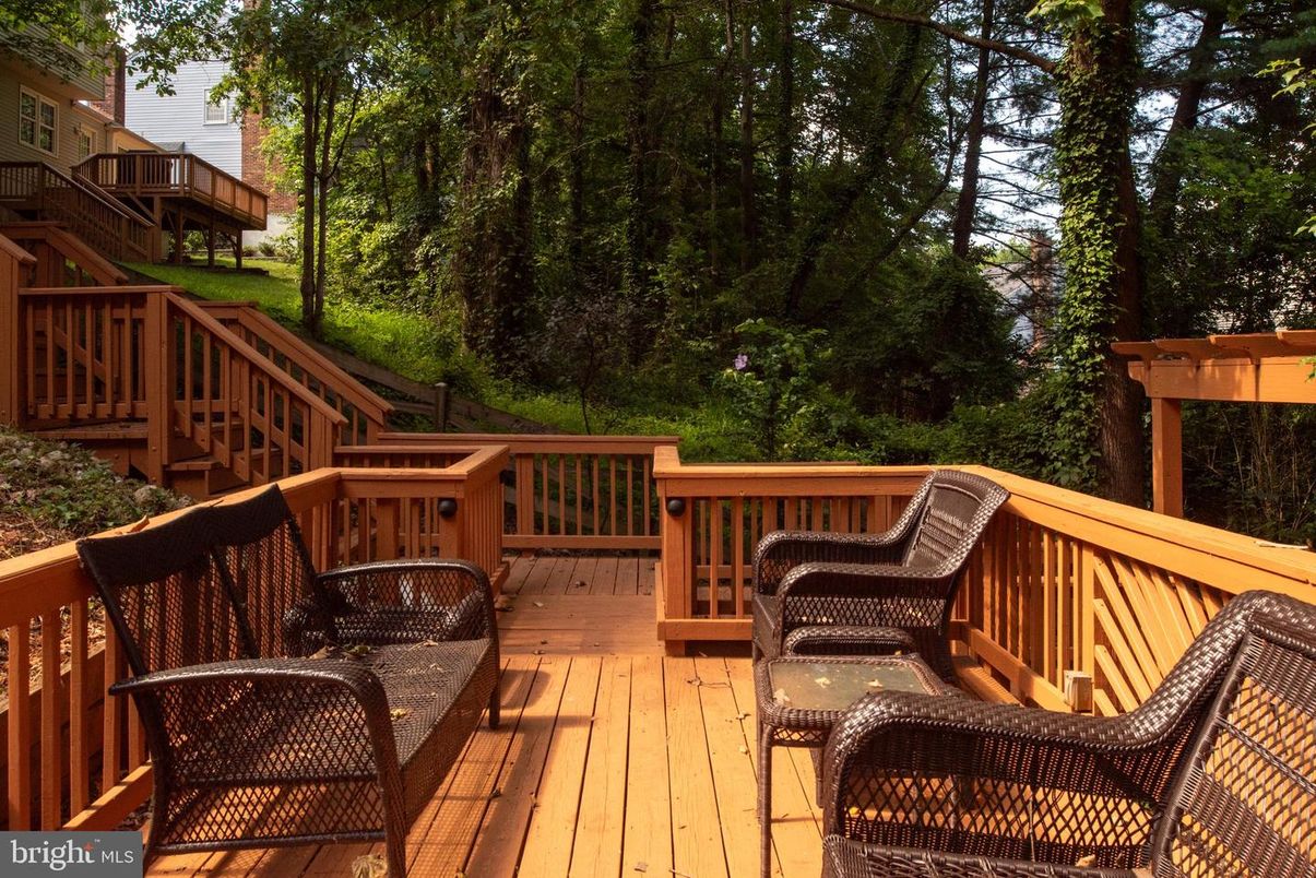 Exterior, Wood Texture Flooring
