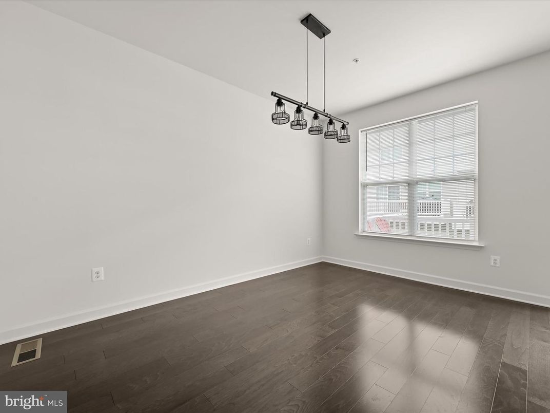 Empty room, Interior, Pendant Lights, Wood Texture Flooring