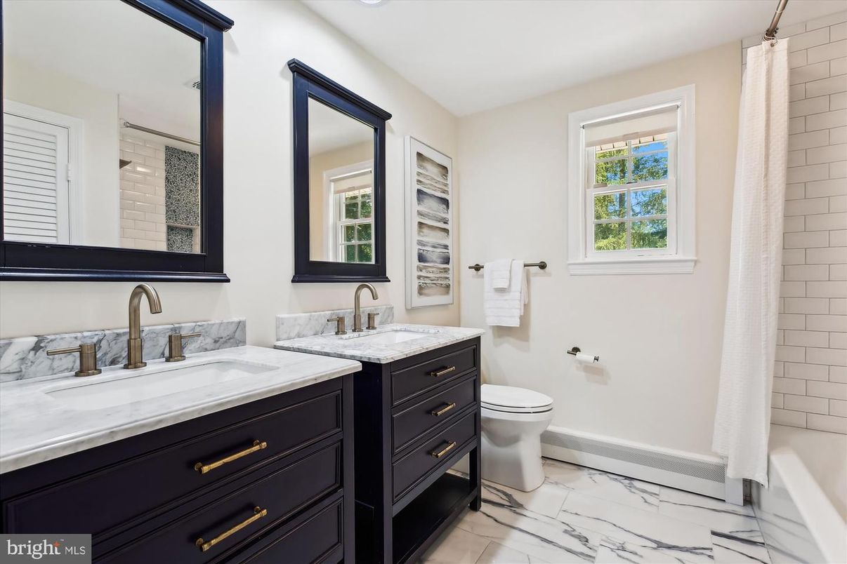 Bathroom, Dual Sink Vanities, Interior, Marble