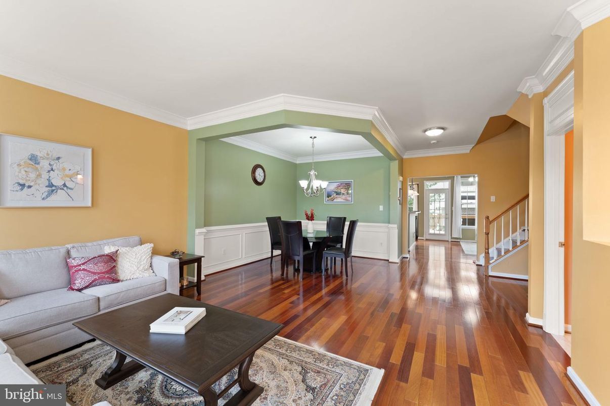 Chandelier, Dining room, Interior, Living room, Wood Texture Flooring