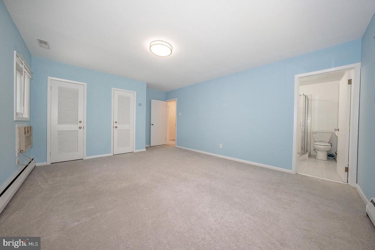Bathroom, Empty room, Interior
