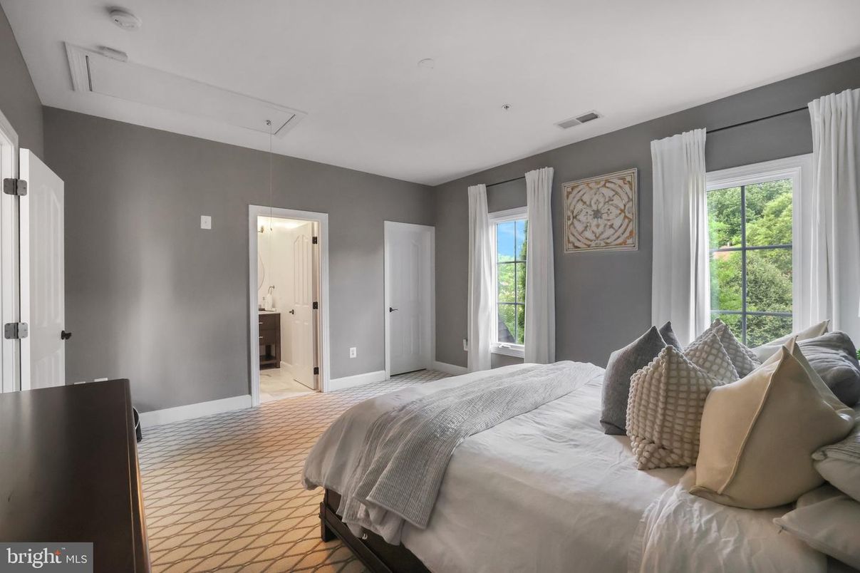 Bedroom, Interior, Pendant Lights