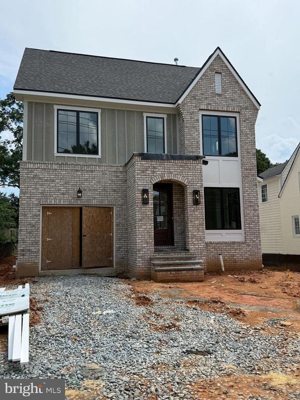 Attached, Exterior, Facade, Brick Facade, Rowhouse