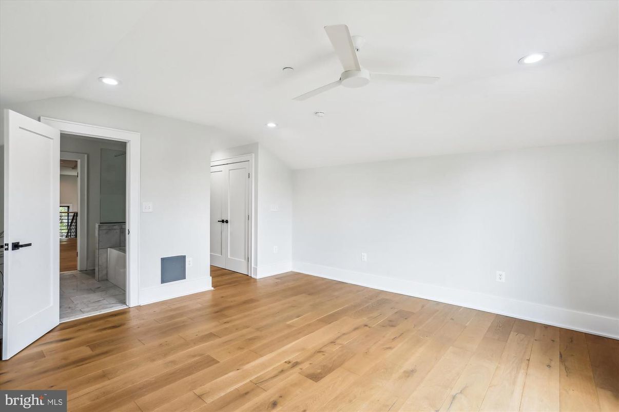 Bathroom, Empty room, Interior, Recessed Lighting, Wood Texture Flooring