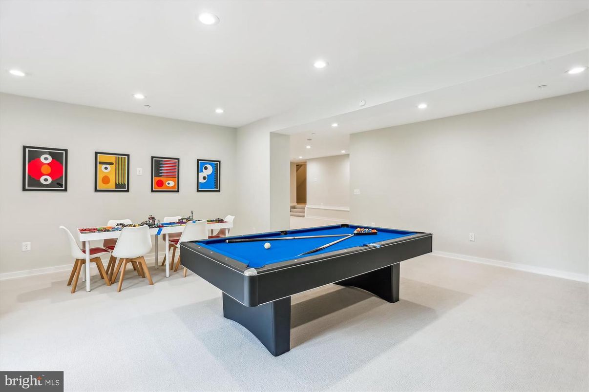 Billiard Table, Dining room, Game Room, Interior, Recessed Lighting