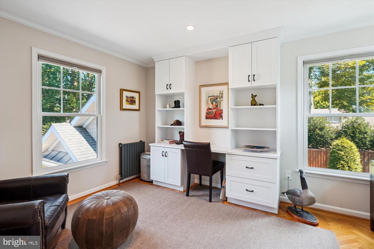 Home Office, Interior, Recessed Lighting, Wood Texture Flooring