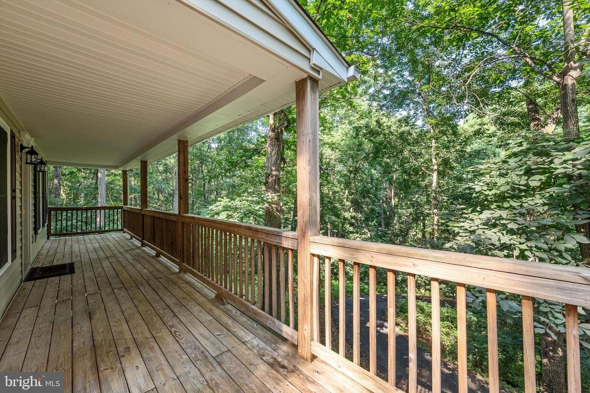 Exterior, Wood Texture Flooring