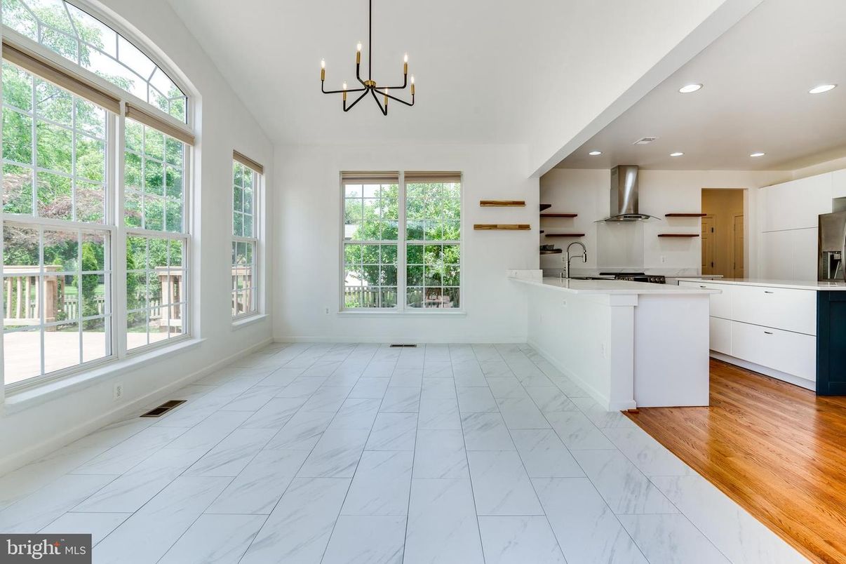 Chandelier, Interior, Kitchen, Marble, Pendant Lights, Recessed Lighting