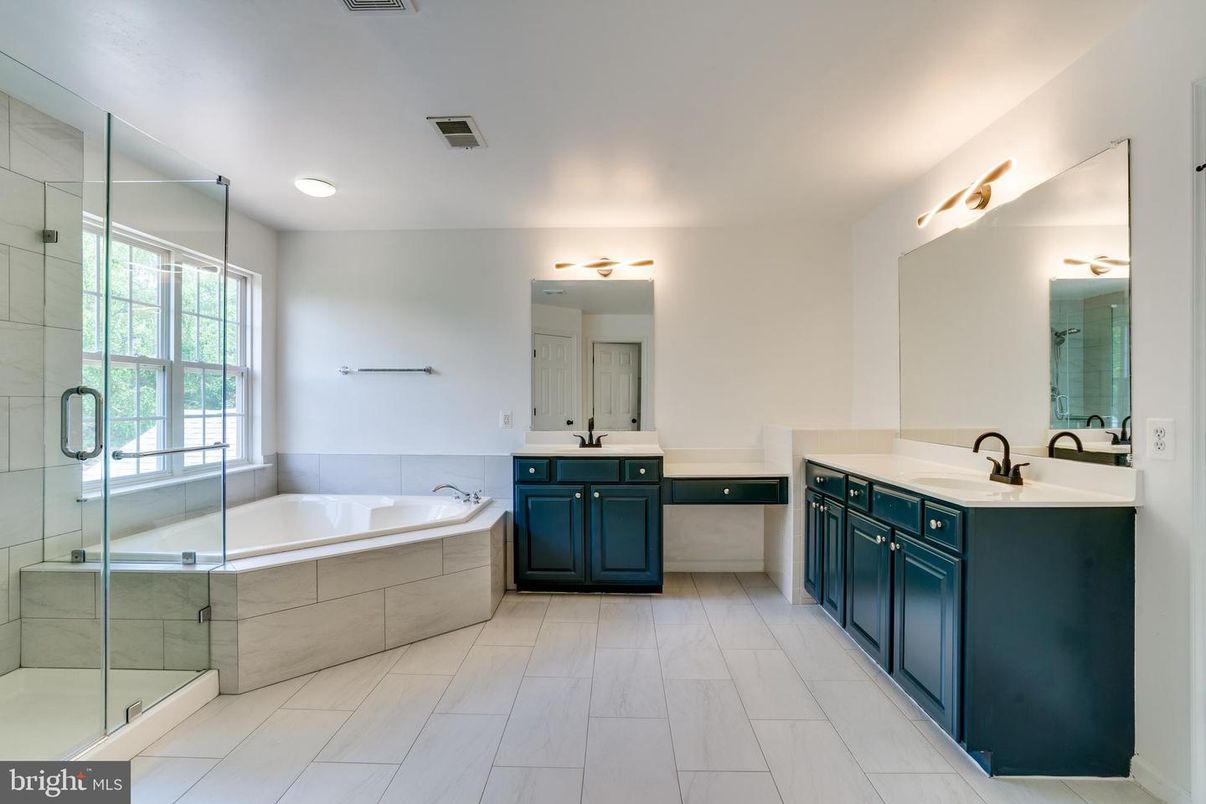 Bathroom, Dual Sink Vanities, Glass Shower, Interior, Recessed Lighting