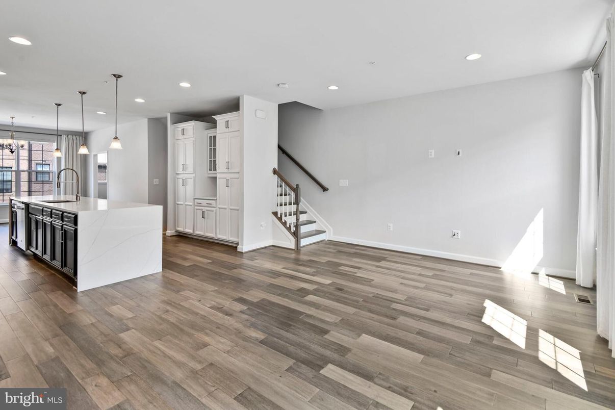 Interior, Kitchen, Pendant Lights, Recessed Lighting, Wood Texture Flooring