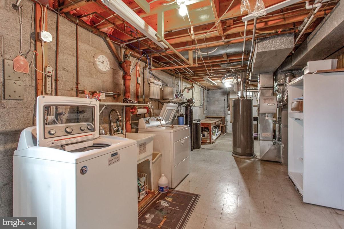 Interior, Washer