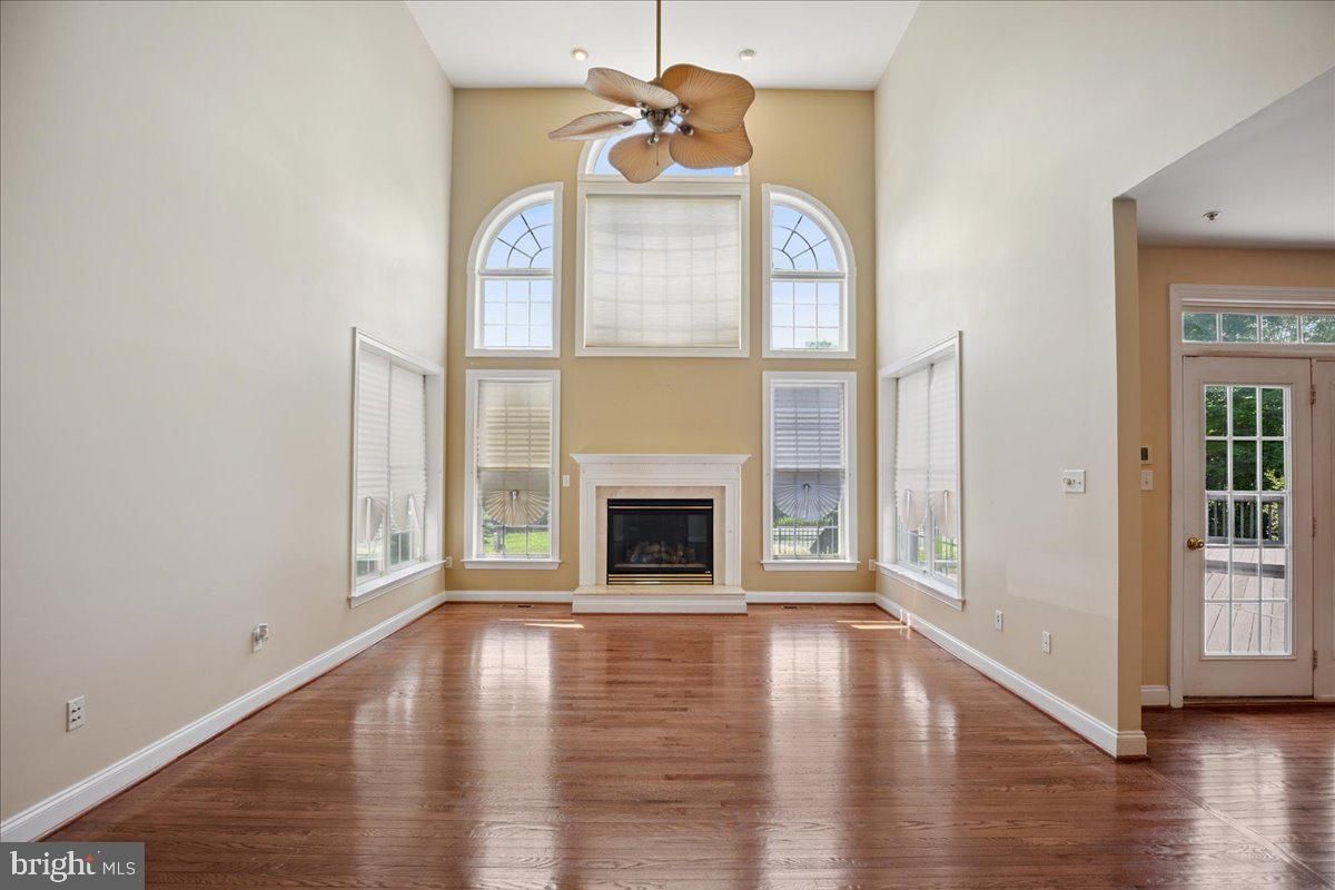 Empty room, Fireplace, Interior, Wood Texture Flooring