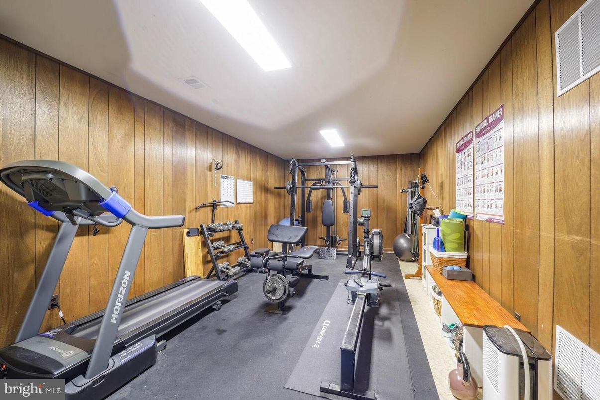 Fitness Equipment, Interior, Recessed Lighting, Wooden Walls