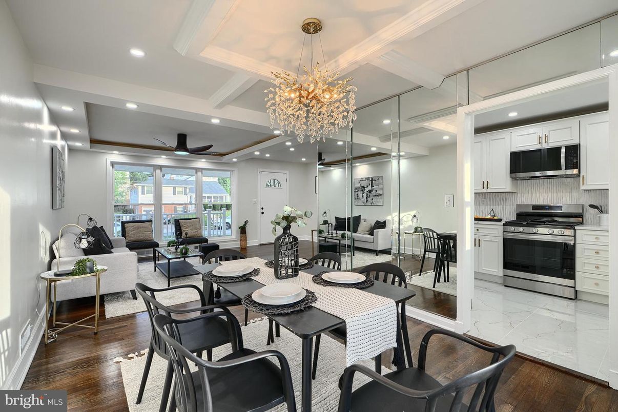 Chandelier, Dining room, Interior, Kitchen, Living room, Marble, Recessed Lighting, Stainless Steel Appliances, Wood Texture Flooring