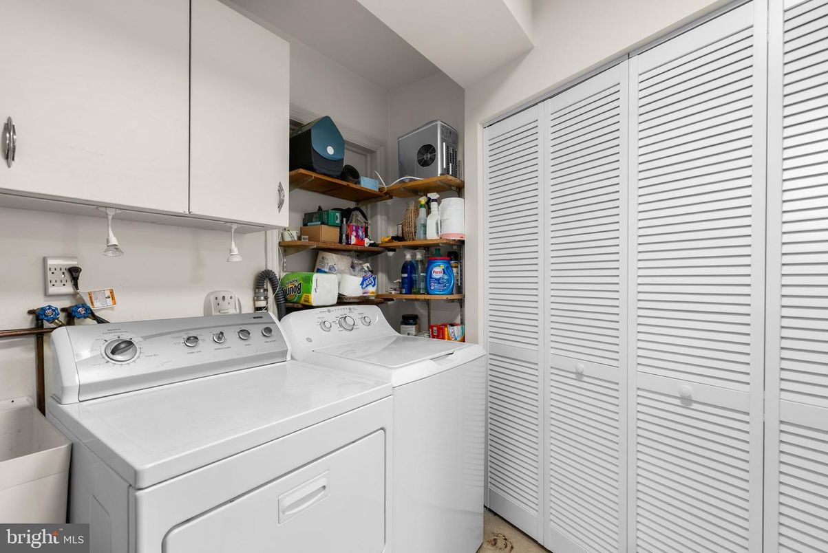 Interior, Utility Closets, Washer