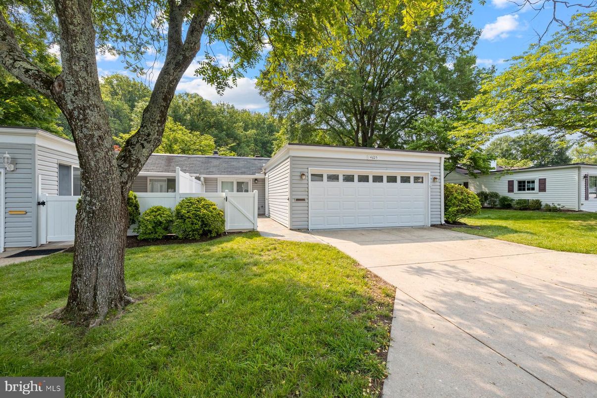 Detached Garage, Exterior