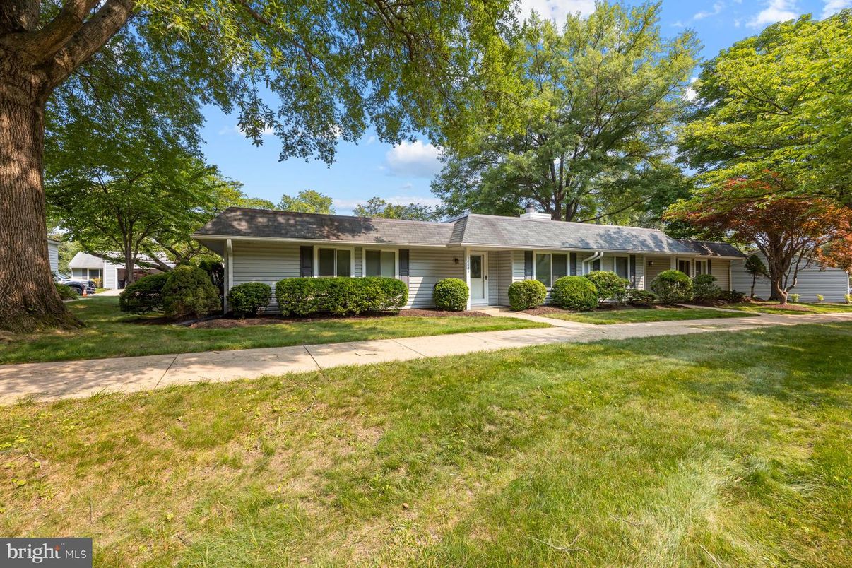 Attached, Backyard, Exterior, Facade, Ranch