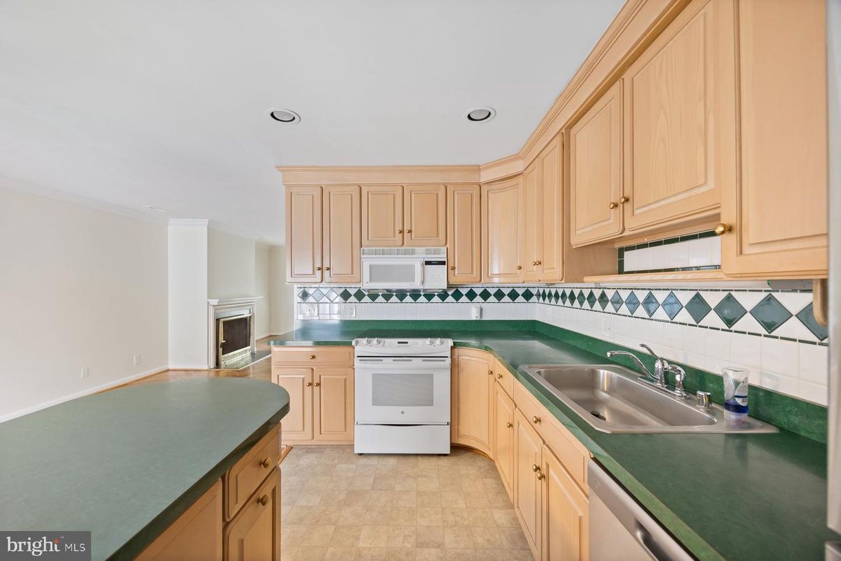 Interior, Kitchen, Recessed Lighting