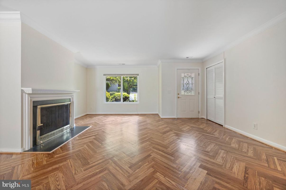 Empty room, Fireplace, Interior, Wood Texture Flooring