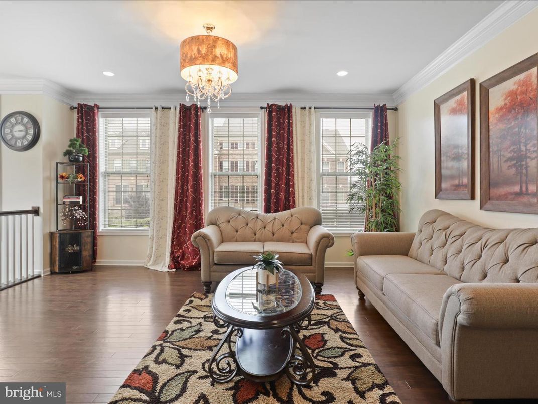 Chandelier, Interior, Living room, Recessed Lighting, Wood Texture Flooring