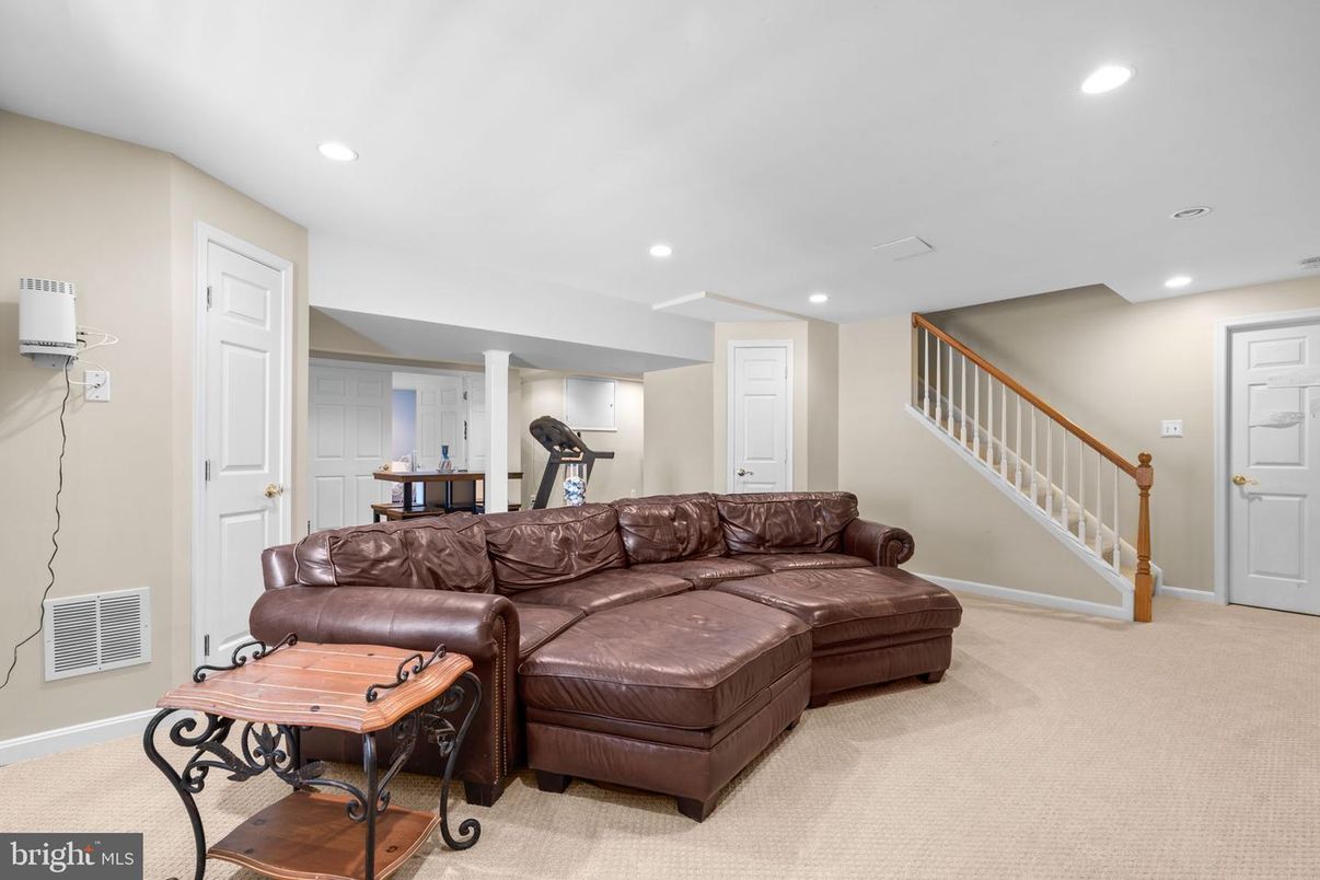 Fitness Equipment, Interior, Recessed Lighting