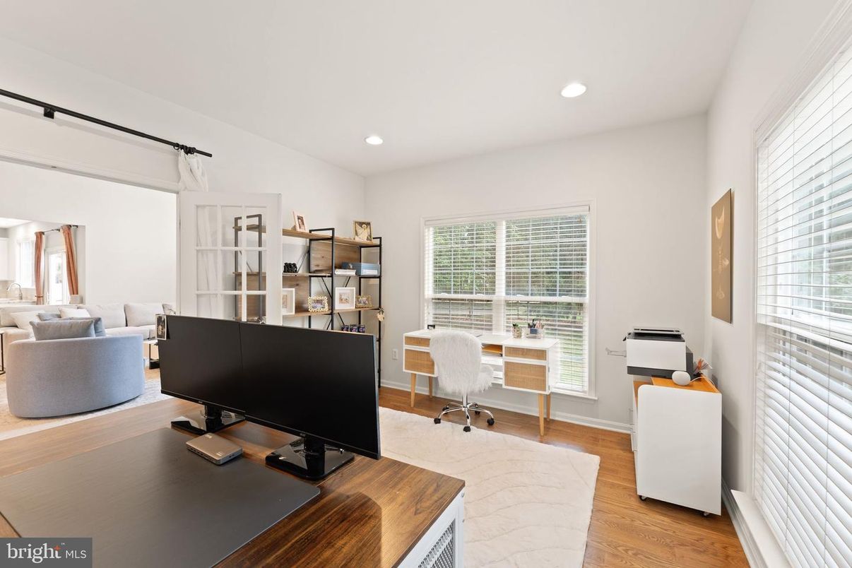 Home Office, Interior, Living room, Recessed Lighting, Wood Texture Flooring