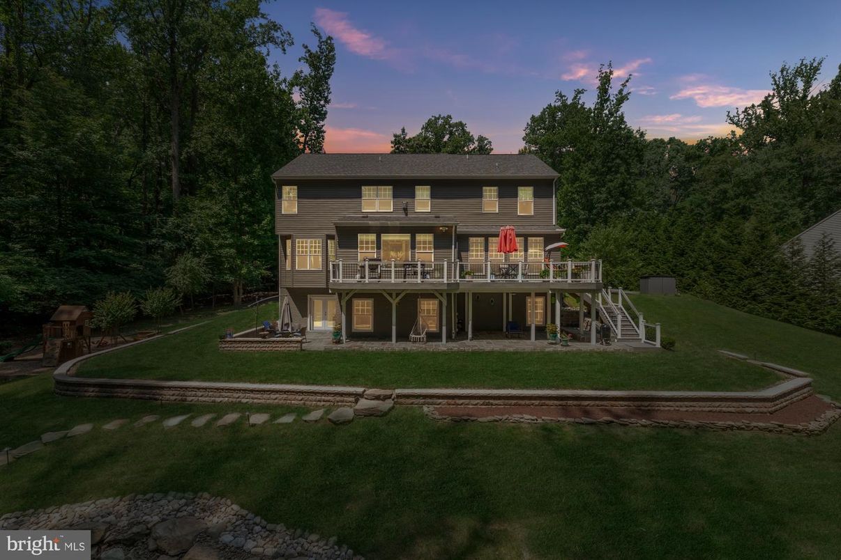 Backyard, Exterior, Facade, Georgian