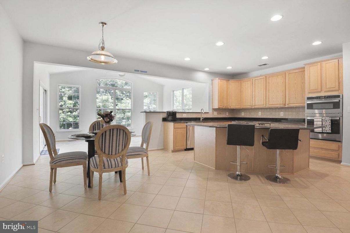 Dining room, Interior, Kitchen, Pendant Lights, Recessed Lighting