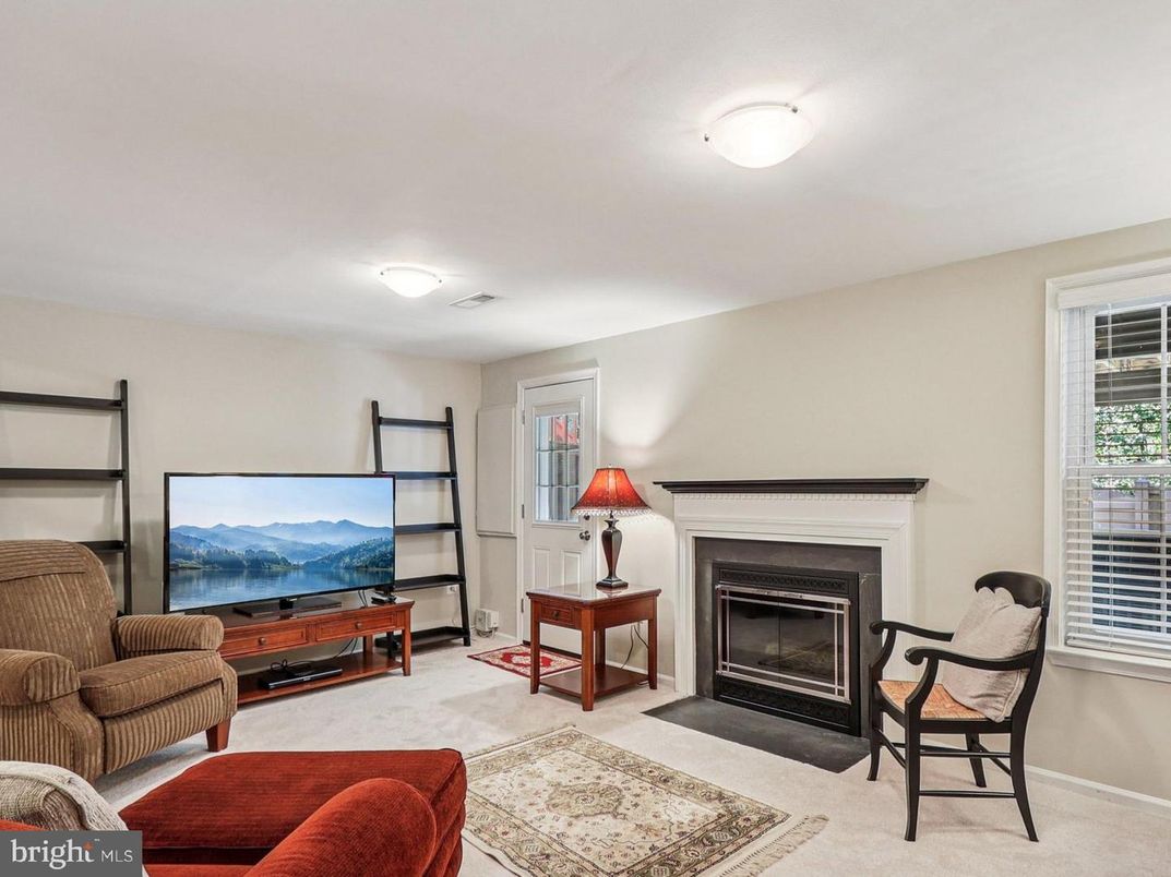 Fireplace, Interior, Living room