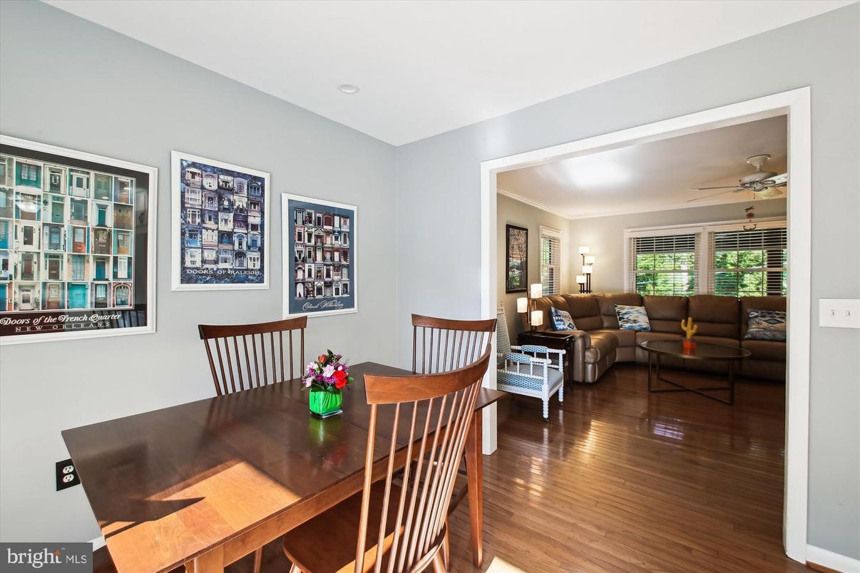 Dining room, Interior, Living room, Recessed Lighting, Wood Texture Flooring