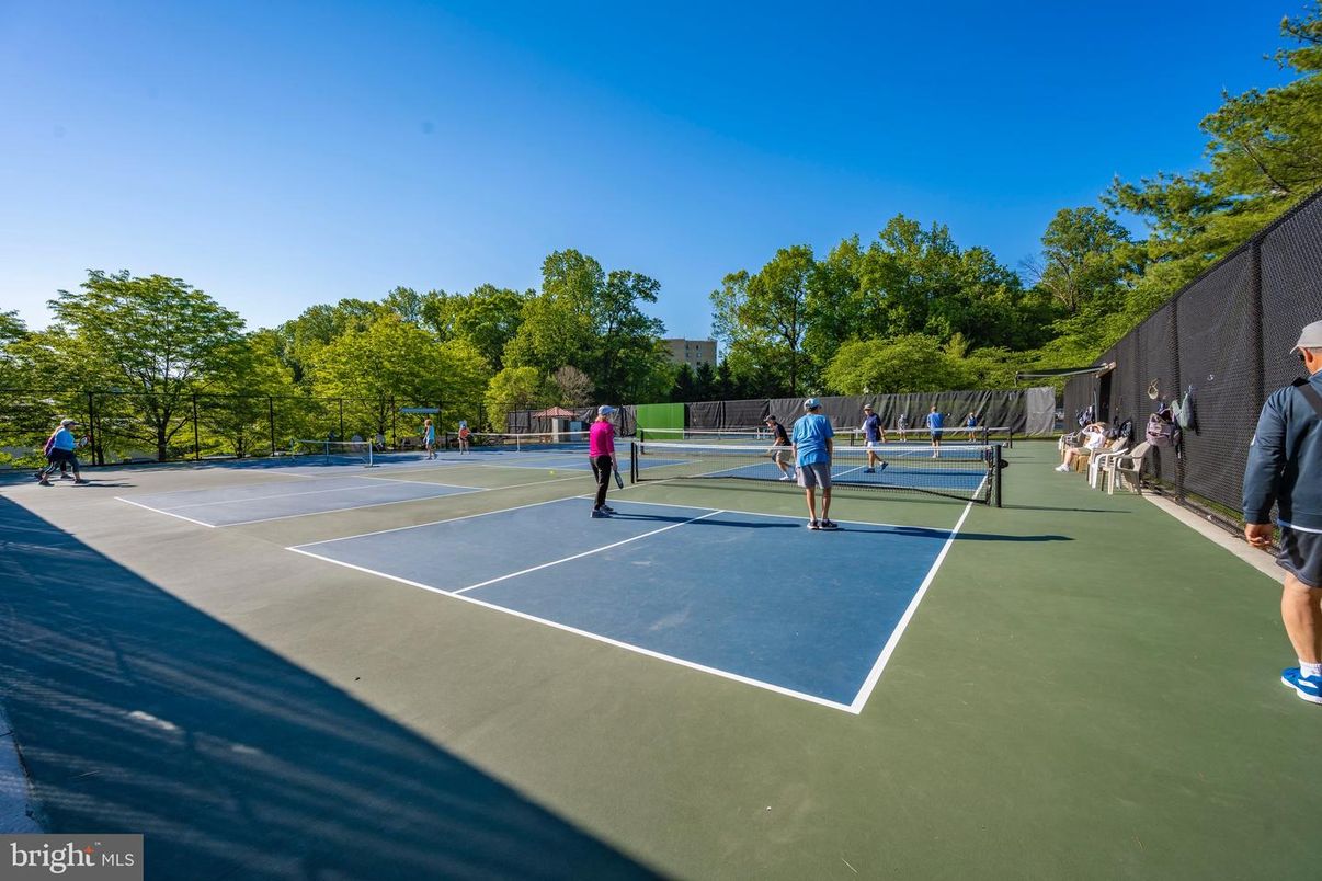 Exterior, Tennis Courts