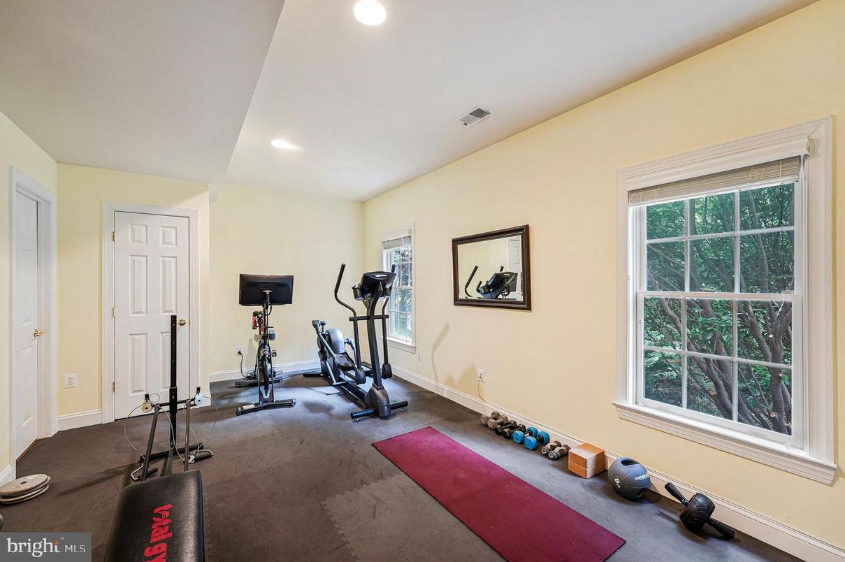 Fitness Equipment, Interior, Recessed Lighting