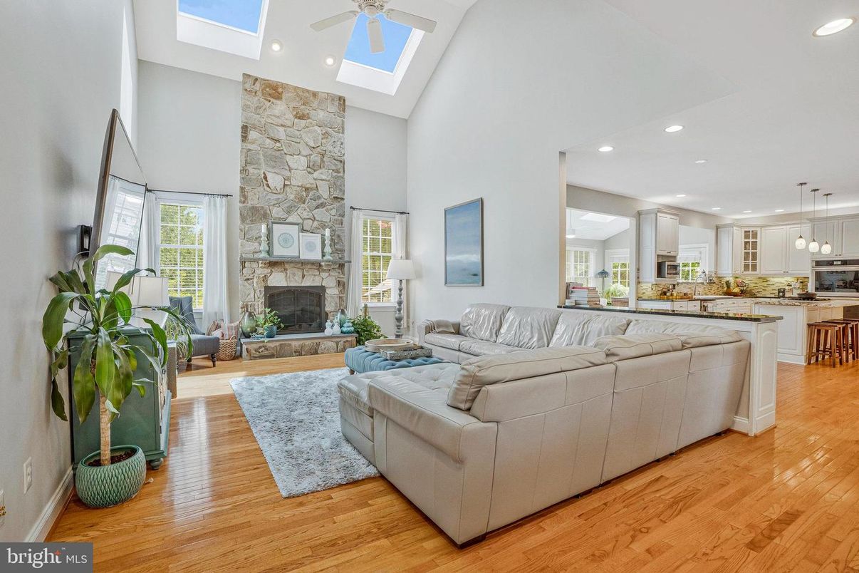 Fireplace, Interior, Kitchen, Living room, Pendant Lights, Recessed Lighting, Stone Walls, Wood Texture Flooring