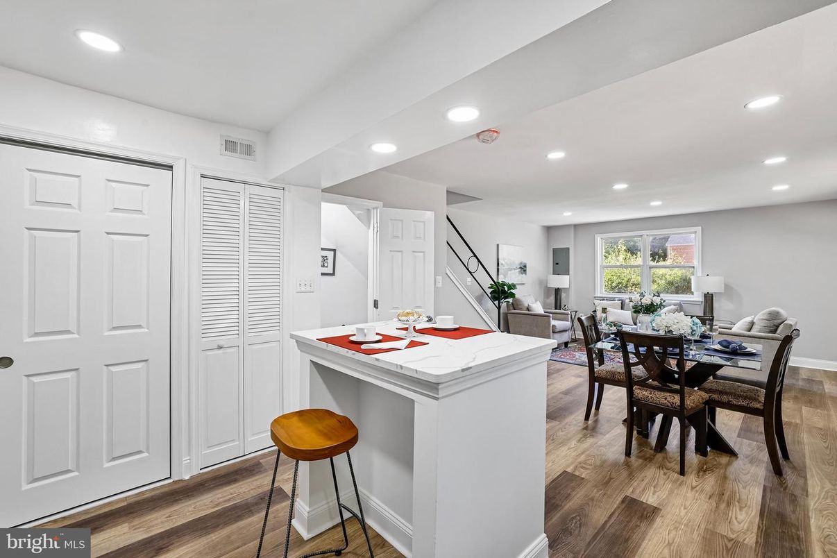 Dining room, Interior, Recessed Lighting, Wood Texture Flooring