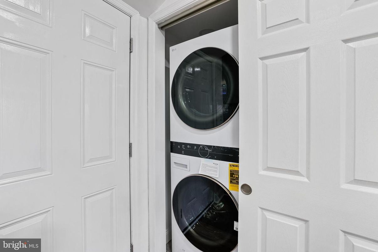 Interior, Utility Closets, Washer