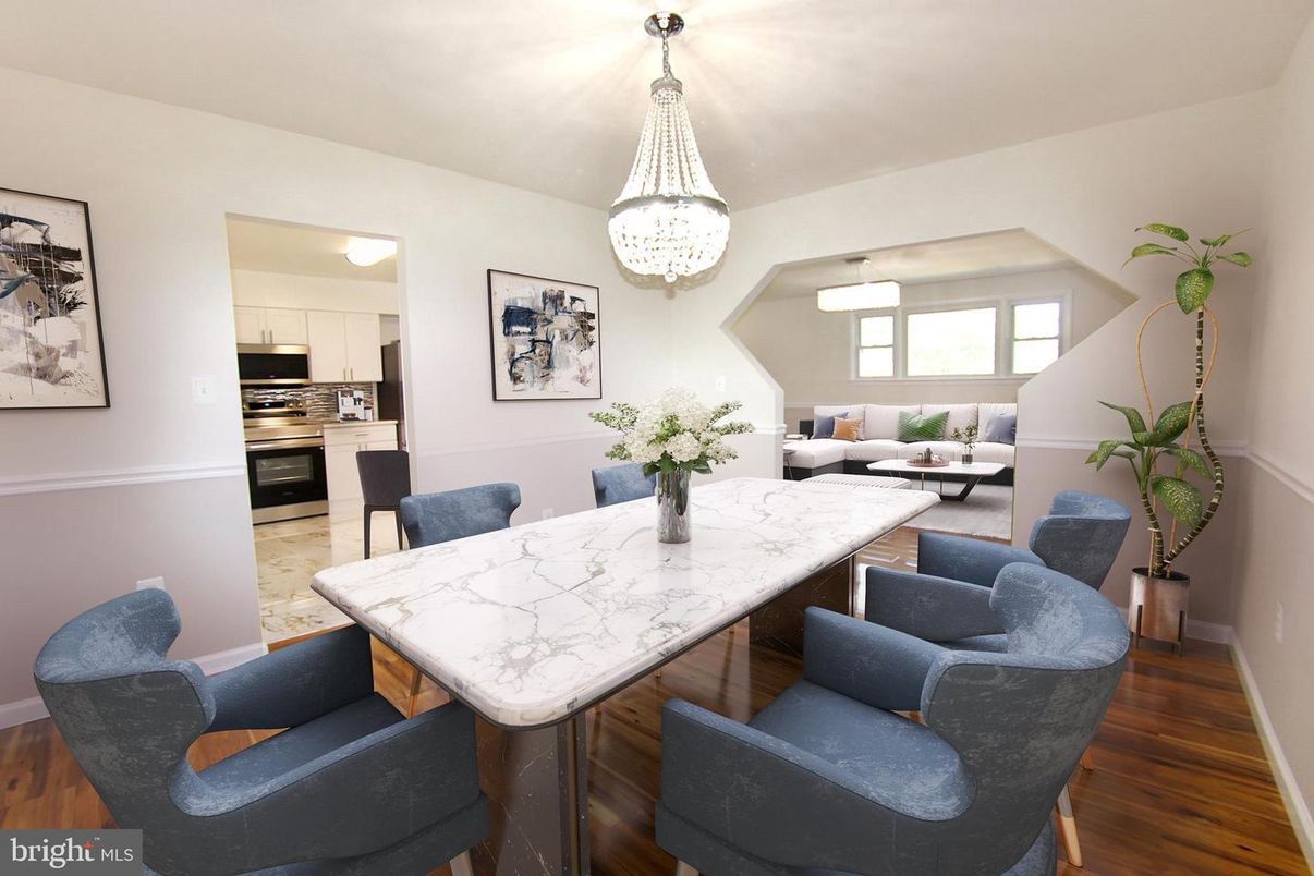 Dining room, Interior, Kitchen, Living room, Stainless Steel Appliances, Wood Texture Flooring